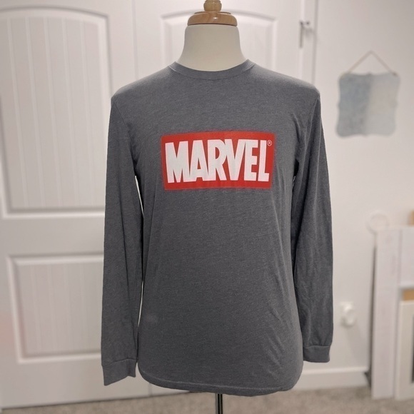 Long Sleeve T-Shirt w/Marvel Logo Print - Dark Heather Grey - Medium - Picture 1 of 5